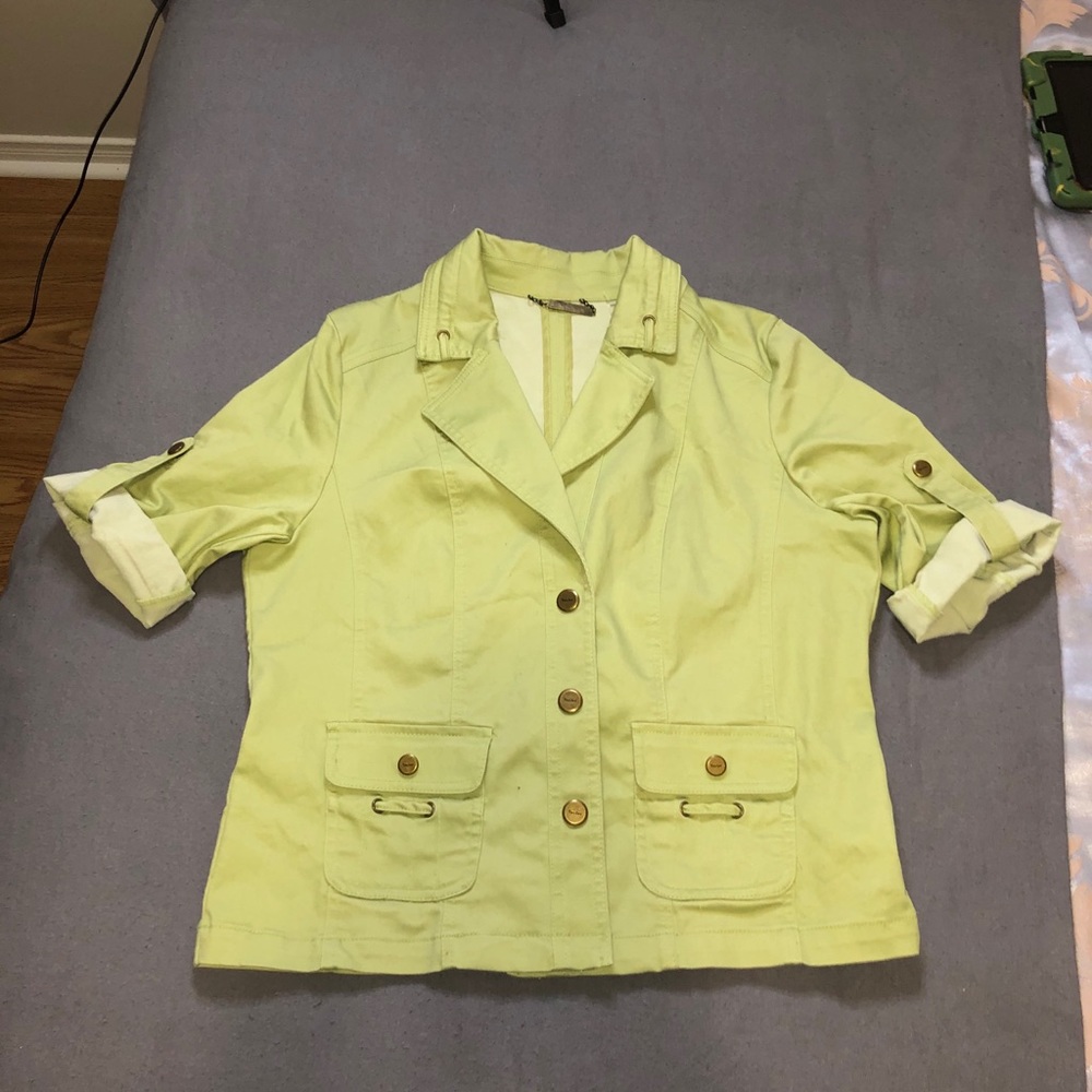 Jackets - Picture 4 of 9
